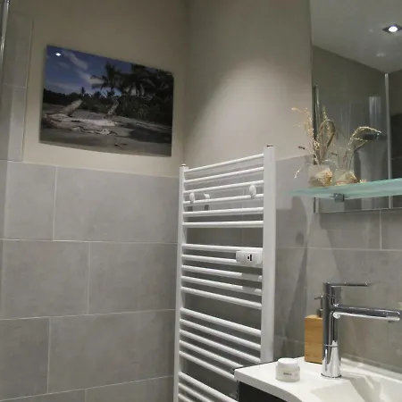 Muschel Διαμέρισμα *